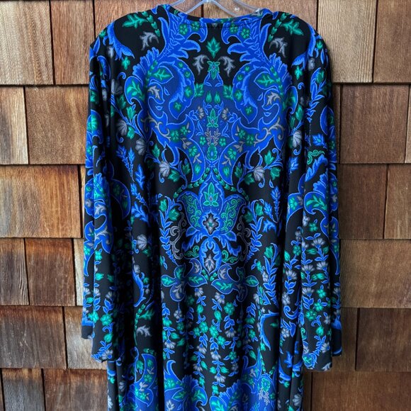 Like New Chico's Blue/Black Medallion Flare Sleeve Maxi Dress in Women's XXL - Picture 10 of 15